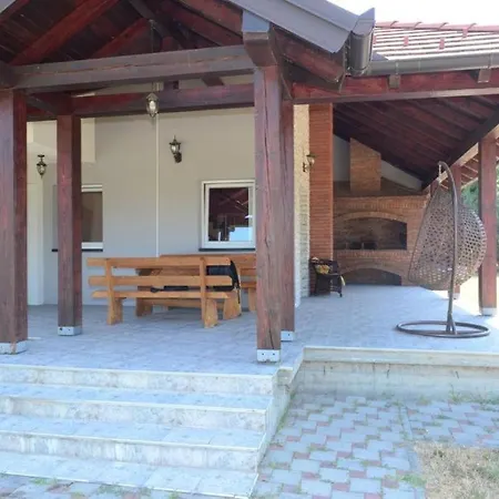 펜션 Prijatan Odmor U Bijeljini *