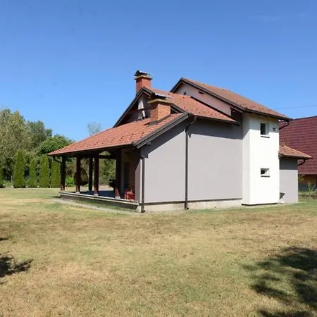 펜션 Prijatan Odmor U Bijeljini