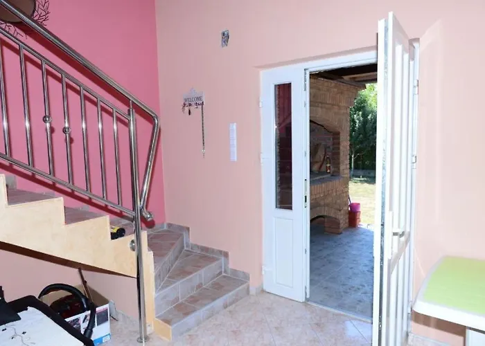 Prijatan Odmor U Bijeljini Ferienhaus